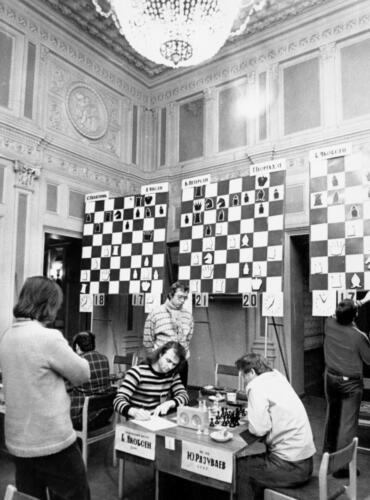 Большой зал Центрального шахматного клуба часто избирали для проведения престижных международных турниров и матчей