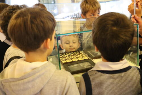 В Музее шахмат часто проводятся экскурсии для детей